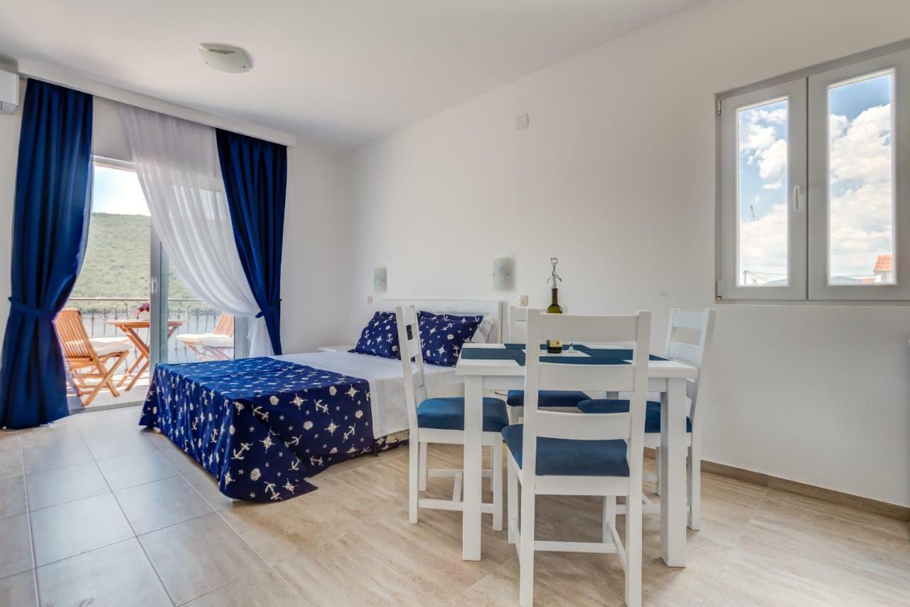 Villa San Apartments 蒂瓦特 外观 照片